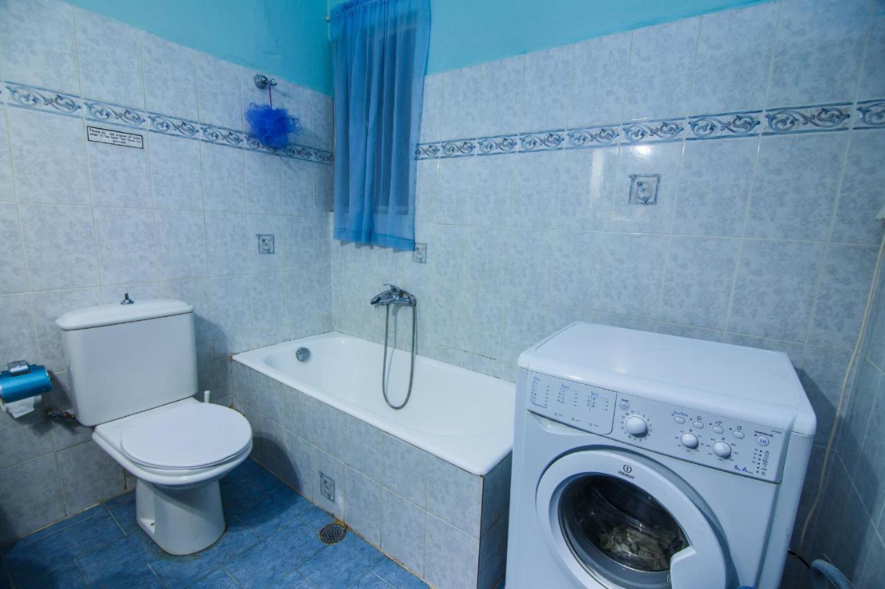 Birbili Youth Guest House Athens Ngoại thất bức ảnh